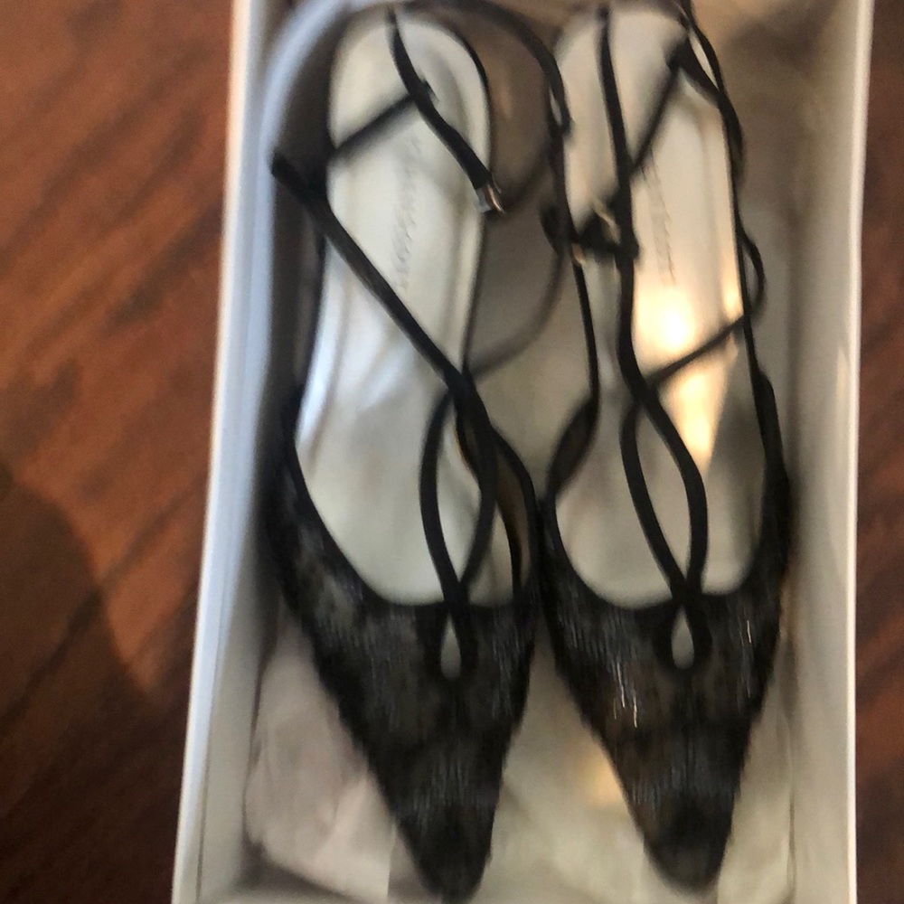 Ladies shoes